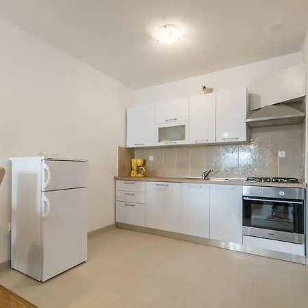 Apartman Znjan *
